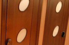 Оригинальный дизайн дверей WC в виде кофейных зерен