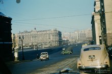 Улица Горького (Тверская) перед перекрестком с проспектом Маркса (Охотный ряд)